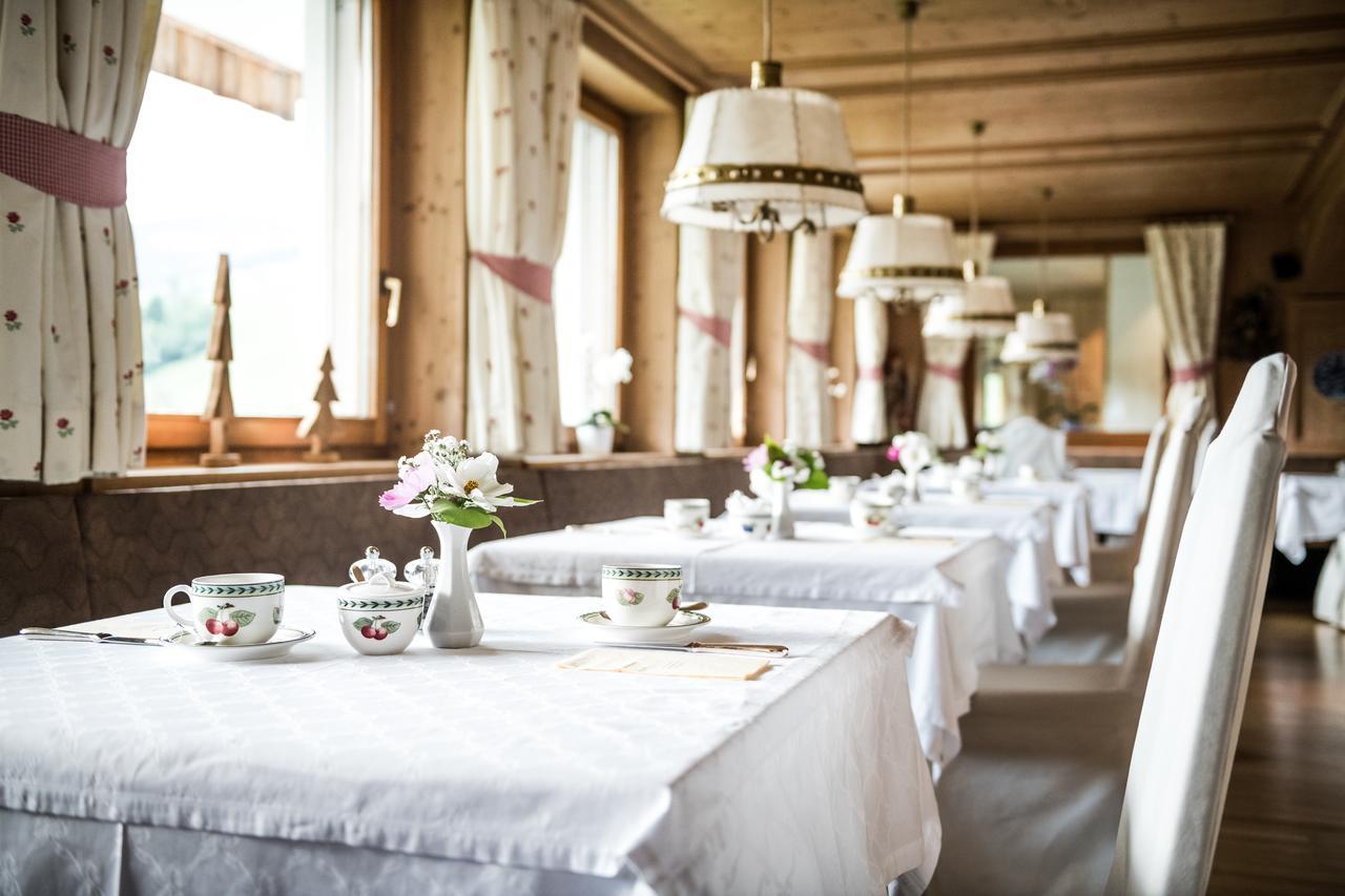 Dependance Hotel Mareo Dolomites San Vigilio Di Marebbe Bagian luar foto