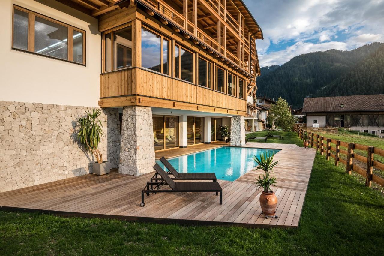 Dependance Hotel Mareo Dolomites San Vigilio Di Marebbe Bagian luar foto
